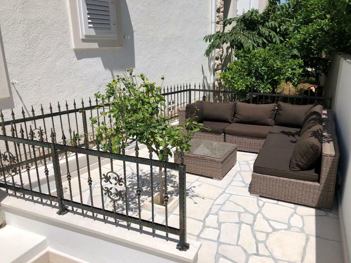Apartments Marino Супетар Экстерьер фото